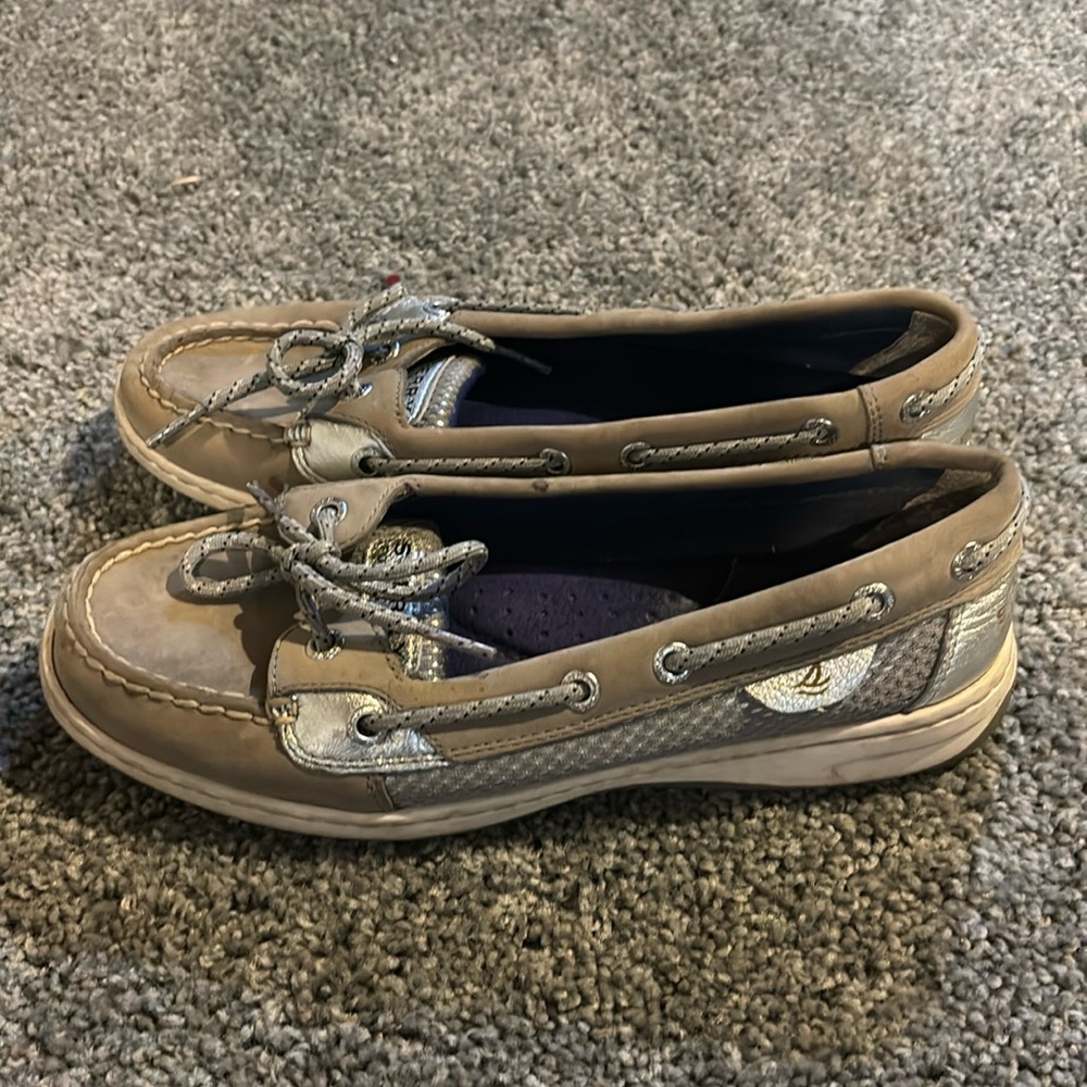 Women’s sperry topsider